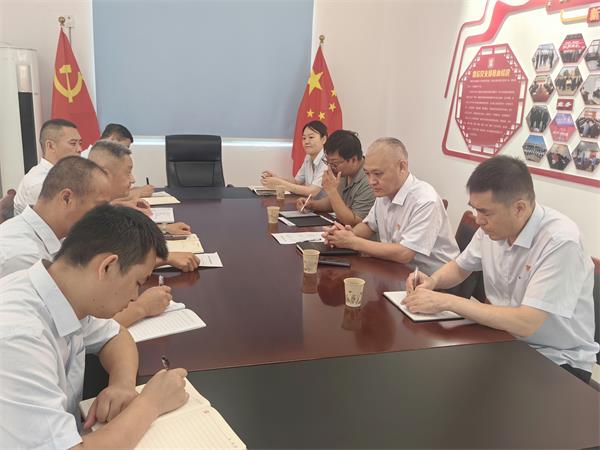 公司領(lǐng)導(dǎo)調(diào)研指導(dǎo)鼎信公司、藍(lán)盾駕校工作